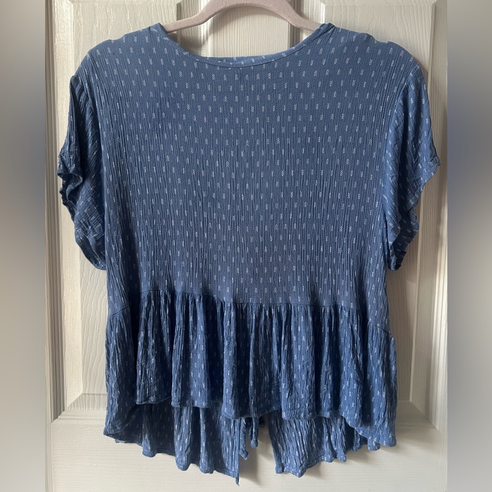 Altar’d State Ruffled Women's Top